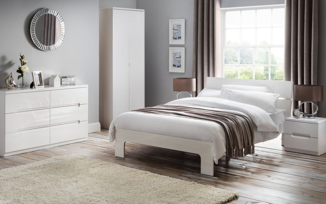 Julian Bowen Manhattan High Gloss Bed - Available In 2 Sizes & 2 Colours
