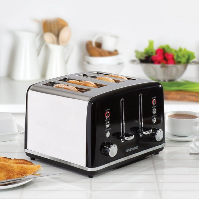 Daewoo Kensington 4 Slice Toaster - Black