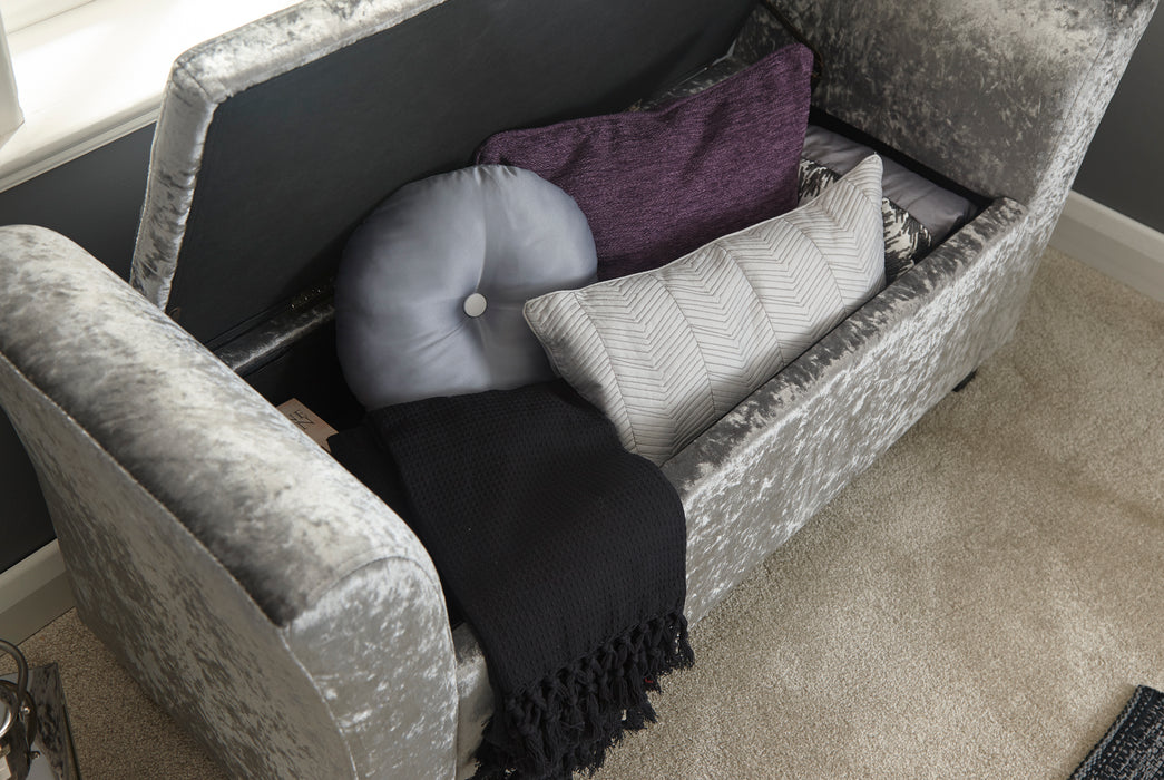 Verona Crushed Velvet Window Seat - Available In 2 Colours